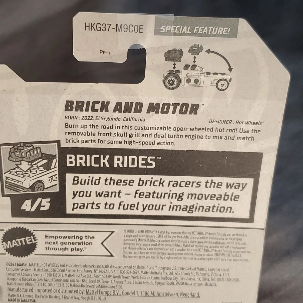 Hot Wheels - has a Lego‎ look